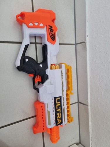 Nerf gun blaster ultra dorado - blaster,